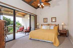 Surf & Racquet Club #6-303