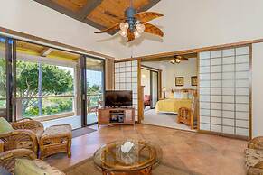 Surf & Racquet Club #6-303