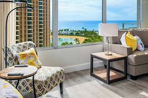 Ilima Suite at The Ilikai Short Walk to Beach!