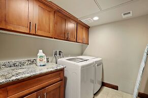 Tahoe Woods Villa - Walk to Beach and Gondola/ Heavenly Ski
