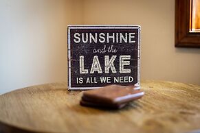 Tahoe Woods Villa - Walk to Beach and Gondola/ Heavenly Ski
