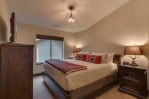 Silver Pines - Ski or Summer 30+ day Home