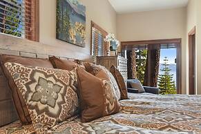 Shoreline Vista Lake Views, Near Hike & Bike!