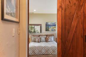 Shoreline Vista Lake Views, Near Hike & Bike!