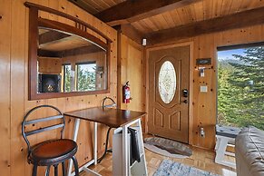 Stunning Views at Stargazer Lakefront Studio!