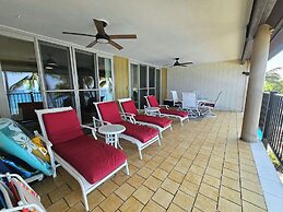 Kona Nalu Oceanfront Condo & More!