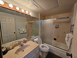 Kona Nalu Oceanfront Condo & More!