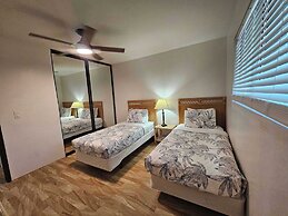 Kona Nalu Oceanfront Condo & More!