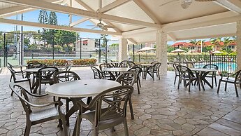 Surf & Racquet Club #24