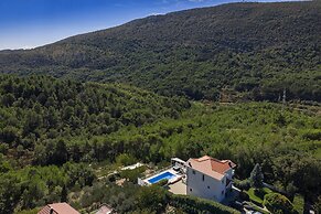 Luxury Villa Lovric Private Heated Pool