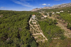 Luxury Villa Lovric Private Heated Pool