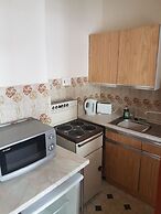 4 Berth, Ground Floor Flat, Apsley 1