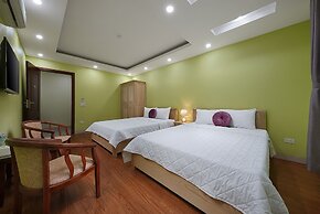 Golden Lotus Airport Hotel