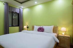 Golden Lotus Airport Hotel