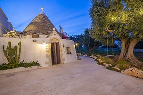 Rebea Trulli Home With Pool Fasano