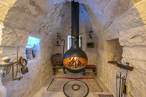 Rebea Trulli Home With Pool Fasano