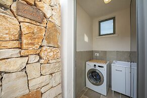 Rebea Trulli Home With Pool Fasano