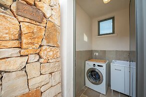 Rebea Trulli Home With Pool Fasano