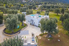 Rebea Trulli Home With Pool Fasano