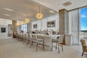 Daytona Grande Oceanfront Resort