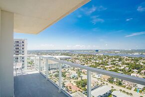 Daytona Grande Oceanfront Resort