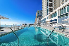 Daytona Grande Oceanfront Resort