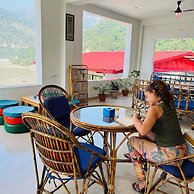 Skyard Hostel Rishikesh (Laxman Jhula)