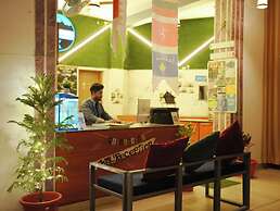 Skyard Hostel Rishikesh (Laxman Jhula)