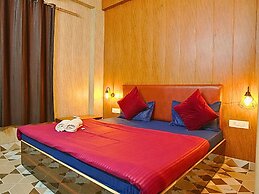 Skyard Hostel Rishikesh (Laxman Jhula)