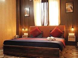 Skyard Hostel Rishikesh (Laxman Jhula)