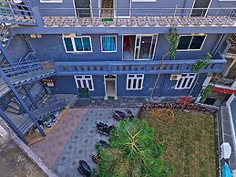 Skyard Hostel Rishikesh (Laxman Jhula)