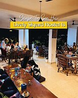 Skyard Hostel Rishikesh (Laxman Jhula)