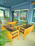 Skyard Hostel Rishikesh (Laxman Jhula)