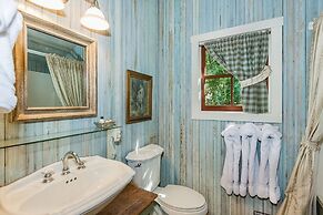 Ada's Whole House 3 Bedroom Apts by RedAwning