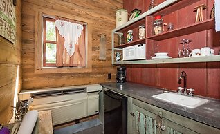 Ada's Whole House 3 Bedroom Apts by RedAwning