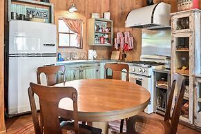 Ada's Whole House 3 Bedroom Apts by RedAwning