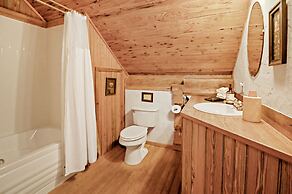 Ab Butler - Cumberland River 1 Bedroom Cabin by RedAwning