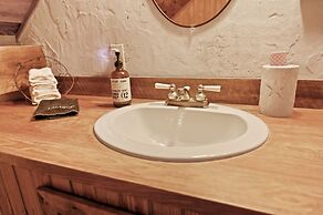 Ab Butler - Cumberland River 1 Bedroom Cabin by RedAwning