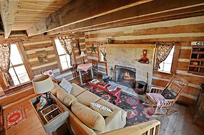 Ab Butler - Cumberland River 1 Bedroom Cabin by RedAwning