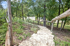 Annie's River 1 Bedroom Home by RedAwning