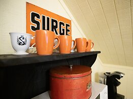 Serendipity 1 Bedroom Cottage by Redawning