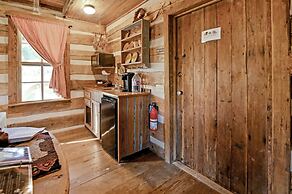 Ab Butler Marshall Creek Suite 1 Bedroom Cabin by RedAwning