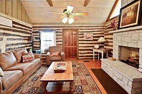 Chula Vista 1 Bedroom Cabin by RedAwning