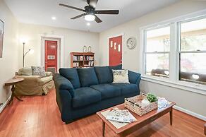 Das Mueller Guest Haus 3 Bedroom Home by RedAwning