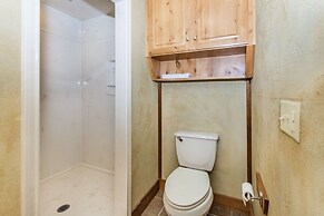 Appian Way - Oliva Studio Bedroom Cottage by RedAwning