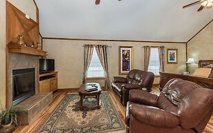 Appian Way - Oliva Studio Bedroom Cottage by RedAwning