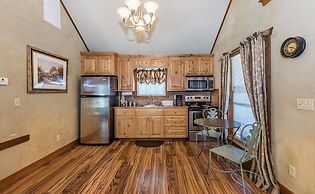 Appian Way - Oliva Studio Bedroom Cottage by RedAwning