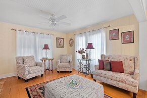 Das Bierschwale Gastehaus 2 Bedroom Home by RedAwning