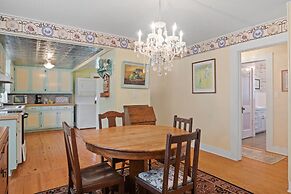 Das Bierschwale Gastehaus 2 Bedroom Home by RedAwning