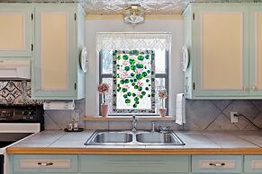 Das Bierschwale Gastehaus 2 Bedroom Home by RedAwning